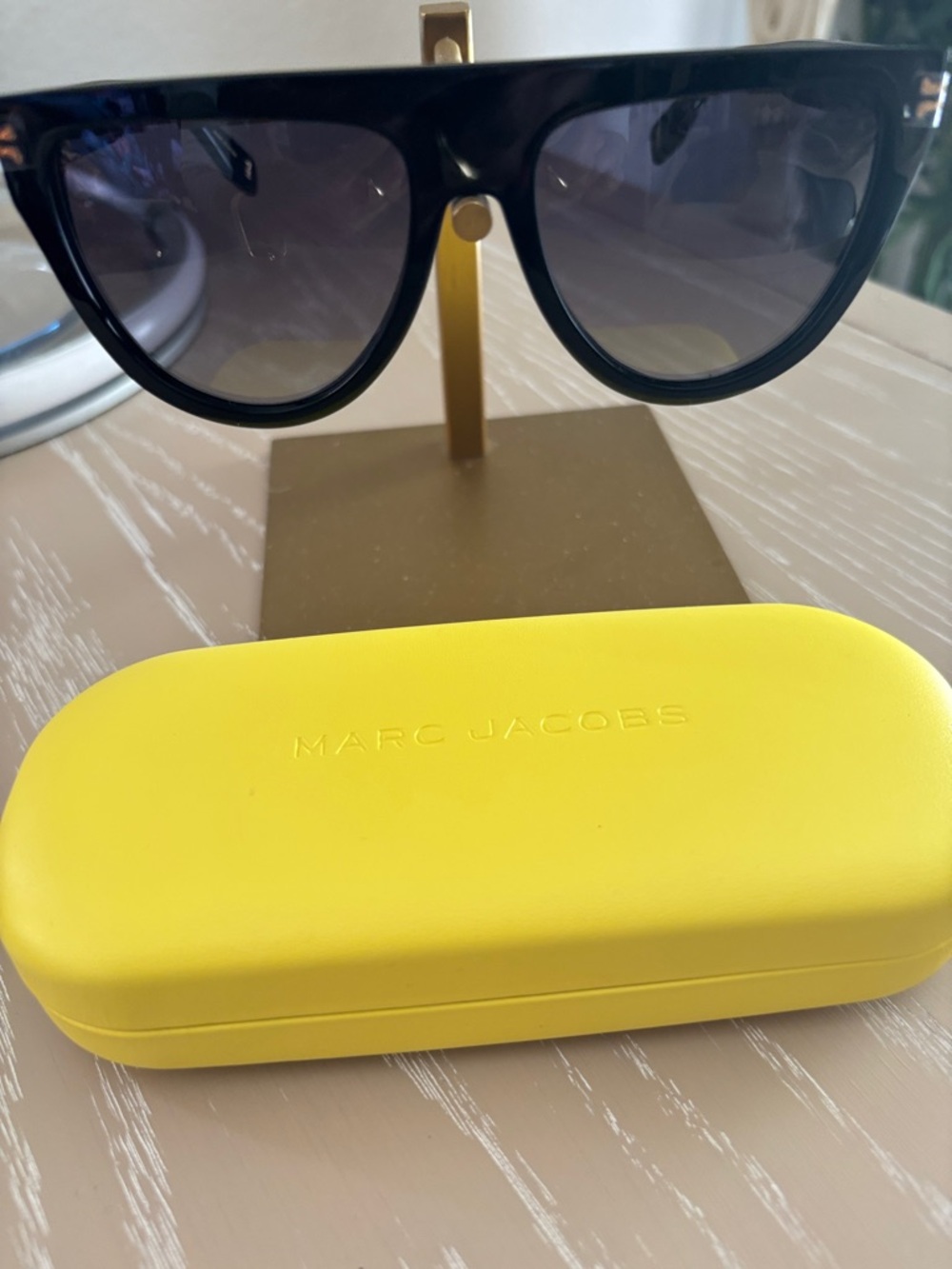 Marc Jacobs Black Sunglasses with Gradient Smoke Lenses